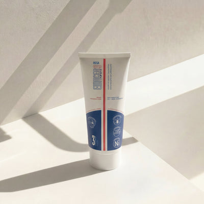 Crema Emolliente Grassa per Pelle Atopica Envicer3® 200 ml – flacone in uso
