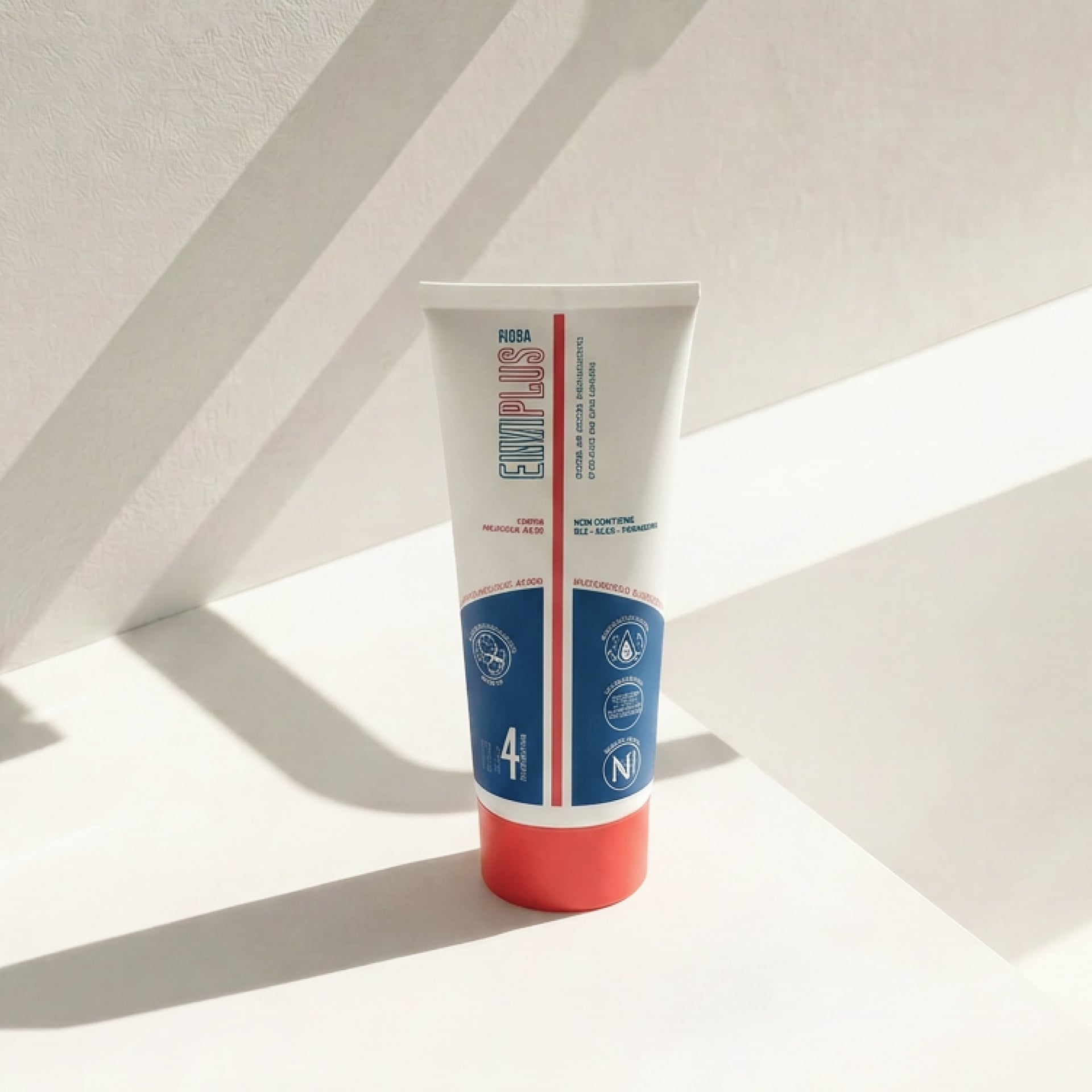 Crema Lenitiva Grassa per Pelle Atopica Enviplus® 200 ml – flacone in uso