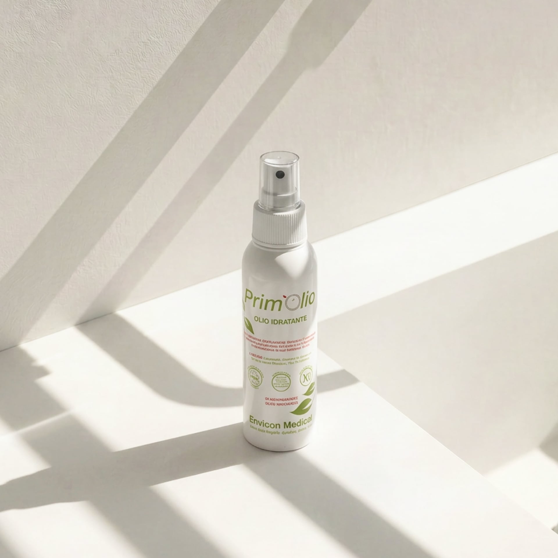 Olio Idratante per Neonati Prim’Olio® 100 ml – flacone in uso