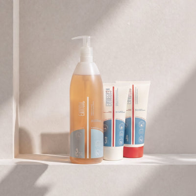Nuovo set: Olio Detergente e Creme Magre per Pelle Atopica – flacone in uso